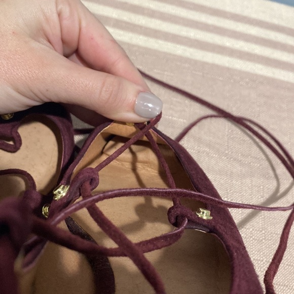 'Owen' Pointy Toe Ghillie Flat
HALOGEN - Picture 6 of 13